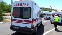 Yolcu minibüsü şarampole yuvarlandı: 1’i ağır 3 yaralı