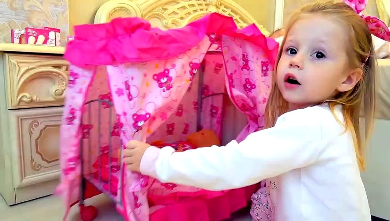 Bébé poupée de bébé drôles de jouer fun