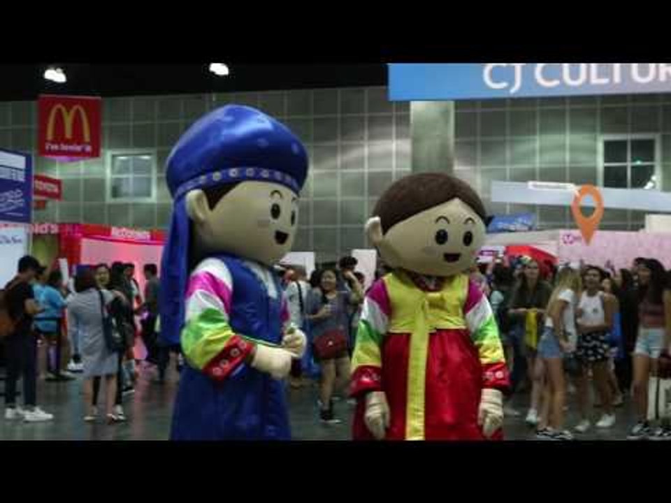 KCON LA 2016 Day 1 Convention Highlights