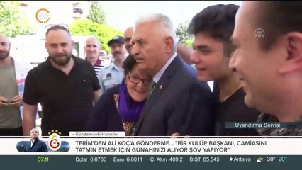 Binali Yıldırım'ın semt pazarı ziyareti renkli anlara sahne oldu