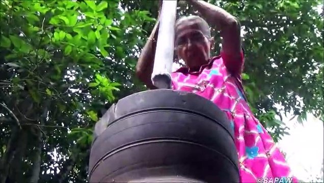 Village Aliments Incroyable Traditionnelle de l'Huile de Gâteau préparé par la grand-mère | la Vie du Village