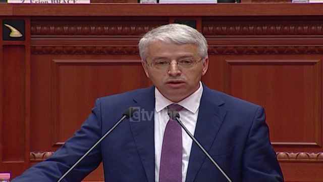 Grabitja ne aeroport, ministri Lleshaj: 5 vete nuk cenojne sigurine kombetare