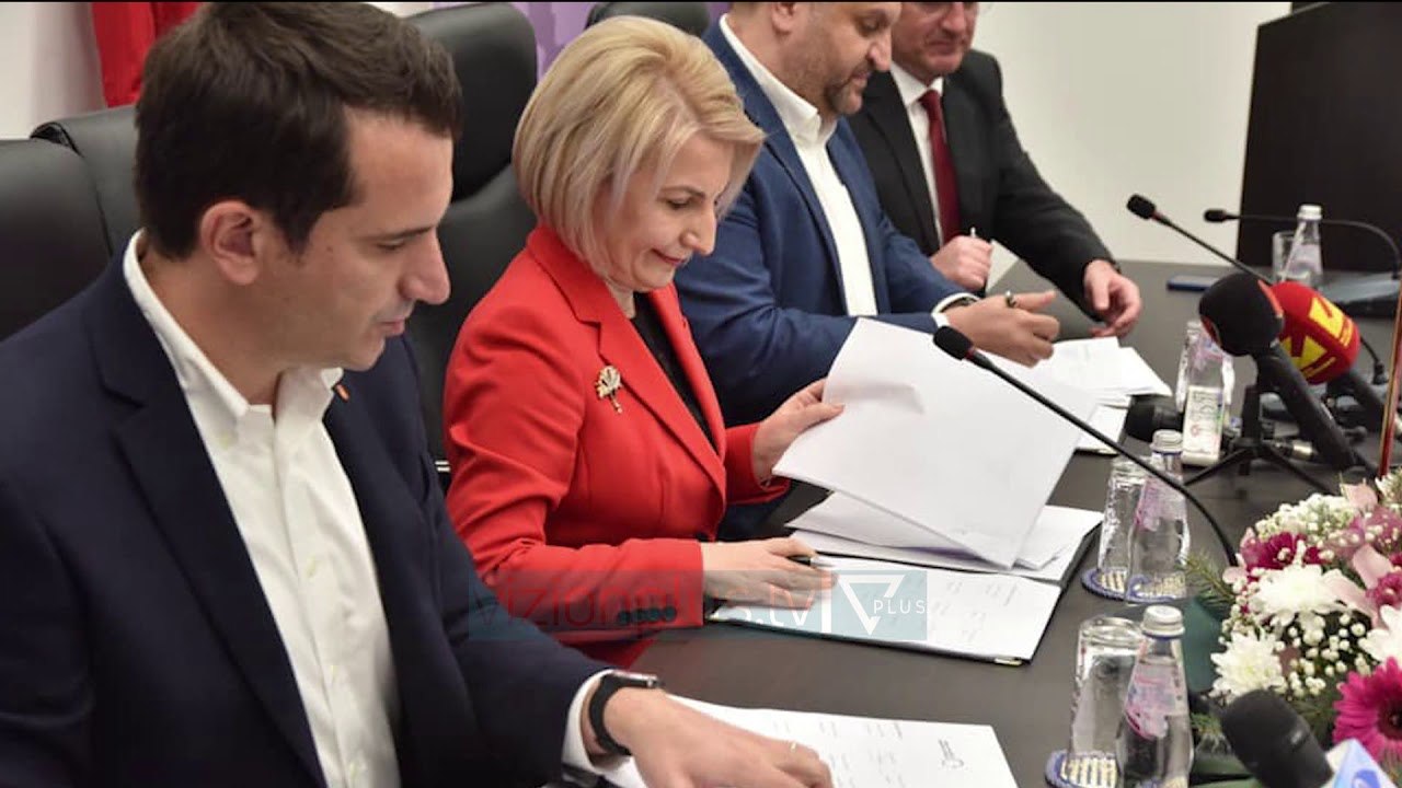 Moska: Ndalni “Shqipërinë e Madhe” - News, Lajme - Vizion Plus