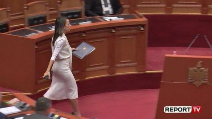 Скачать видео: Report TV -'Garda' e vjetër e PD-së në partinë e Rudina Hajdarit