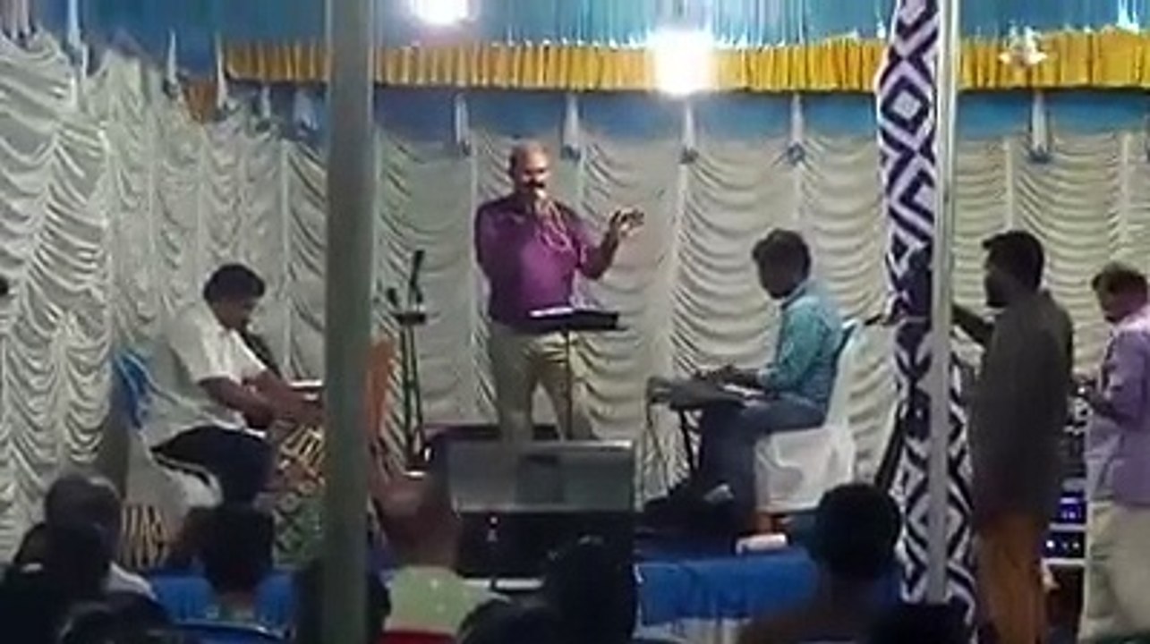 அதிர்ச்சி வீடியோ மகளின் திருமணத்தில் இறப்பை சந்தித்த அப்பா