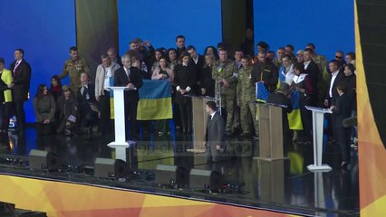 Nga studioja televizive në stadium,  para balotazhit në Ukrainë - Top Channel Albania - News - Lajme