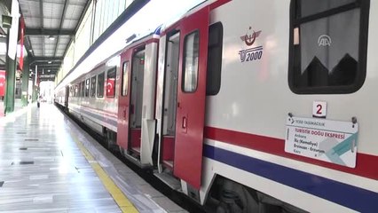 Bakan Ersoy, Doğu Ekspresi'nin ilk seferine uğurlanması törenine katıldı (3)