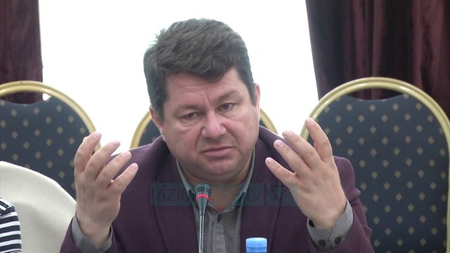 Tregjet e bagëtive, pa kontroll - News, Lajme - Vizion Plus