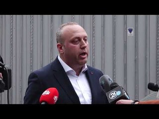 Tentim për shkarkimin e kreut të BFI-së