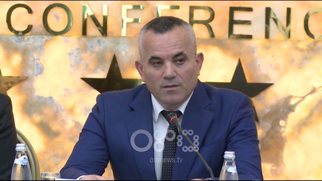 RTV Ora - Apeli i Ardi Veliut: Kujdes fëmijët! Terroristët përdorin rrjetet sociale