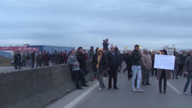 ZBULOHET SKENARI I OPOZITËS NESËR NË 18 00 DO TË BLLOKOJË AKSET KRYESORE