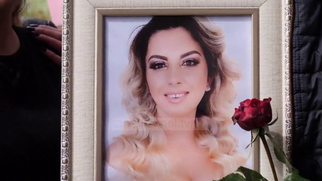 Vdekja e 25-vjeçares në sallën e lindjes, familjarët para spitalit - Top Channel Albania