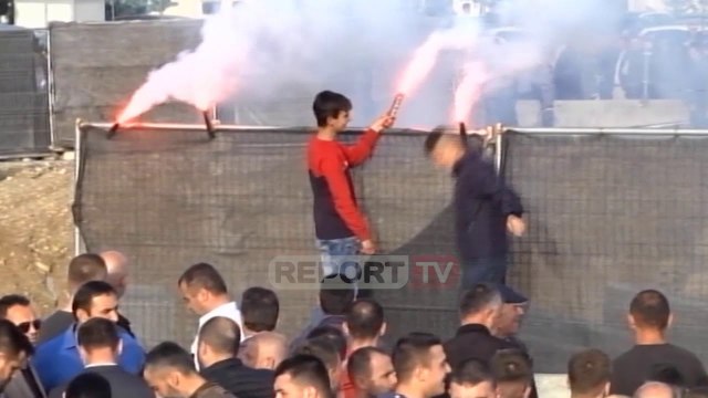 Protesta e Opozitës bllokohet rruga te ish -dogana e Tiranës për një orë