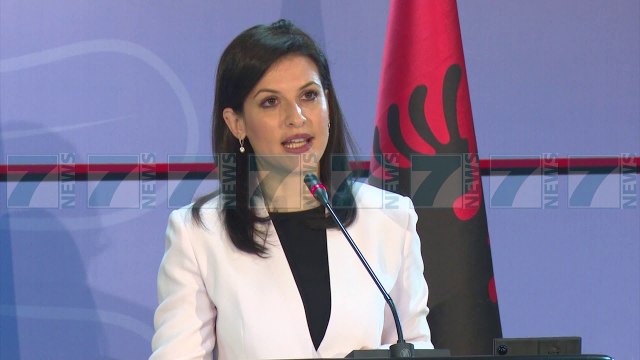 MINISTRI AUSTRIAK I DREJTESISE KERKON QE PALET TE NISIN DIALOGUN - News, Lajme - Kanali 7