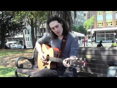 LIVE: Andy Brown You Wear Me Out - Acoustic on the AU sessions.