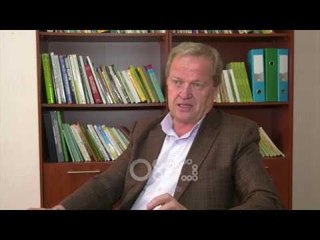 RTV Ora - Alarmi i ekspertëve të bujqësisë: Në treg pesticide të rrezikshme