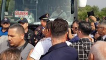 Report TV -Rama në Elbasan, opozita i bllokon rrugën