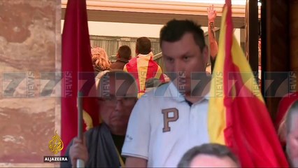 DY VJET NGA SULMI BRUTAL NE PARLAMENT - News, Lajme - Kanali 7