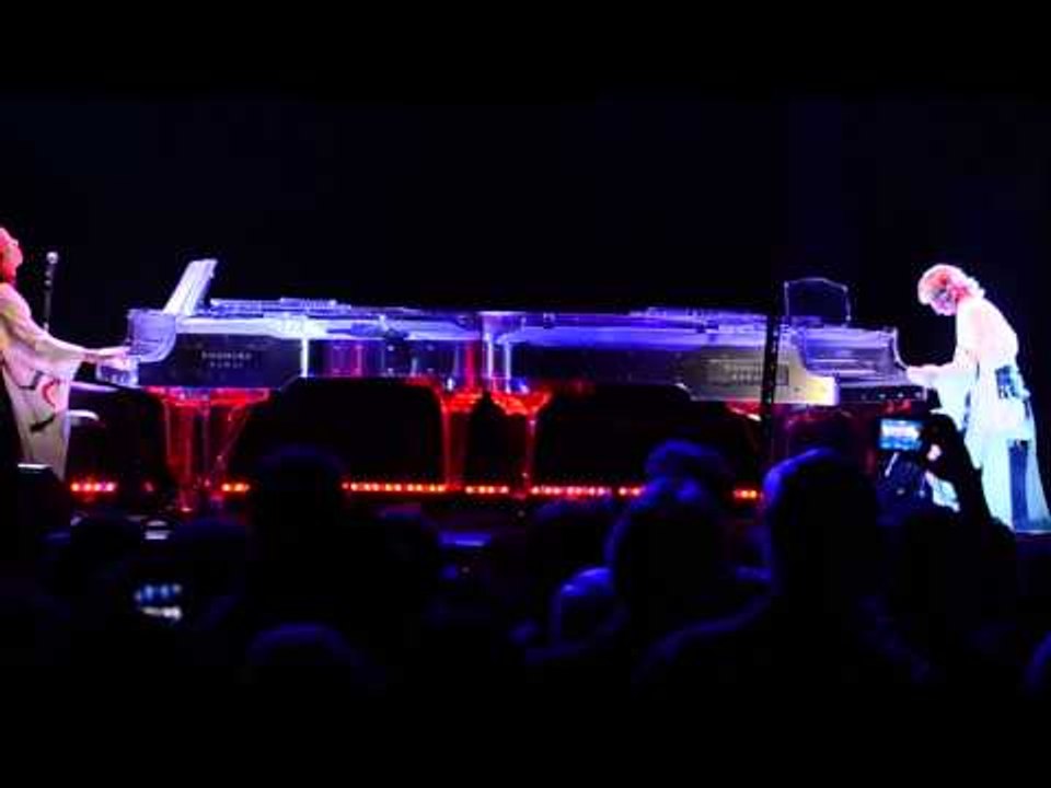 Yoshiki performs with his hologram at SXSW 2014
