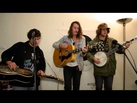 Little Bastard Crosses on the Highway - LIVE, acoustic on the AU sessions.
