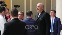 RTV Ora - Pesë deputetë të PS-së gati për Bashkitë