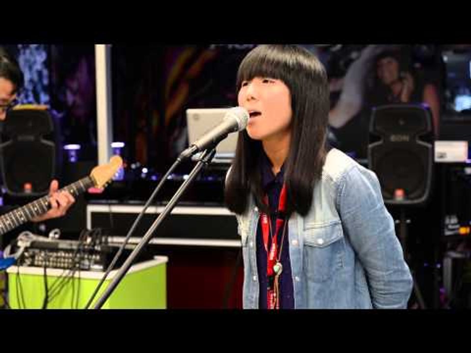 Kaimokujisho Performing at JB HiFi Sydney