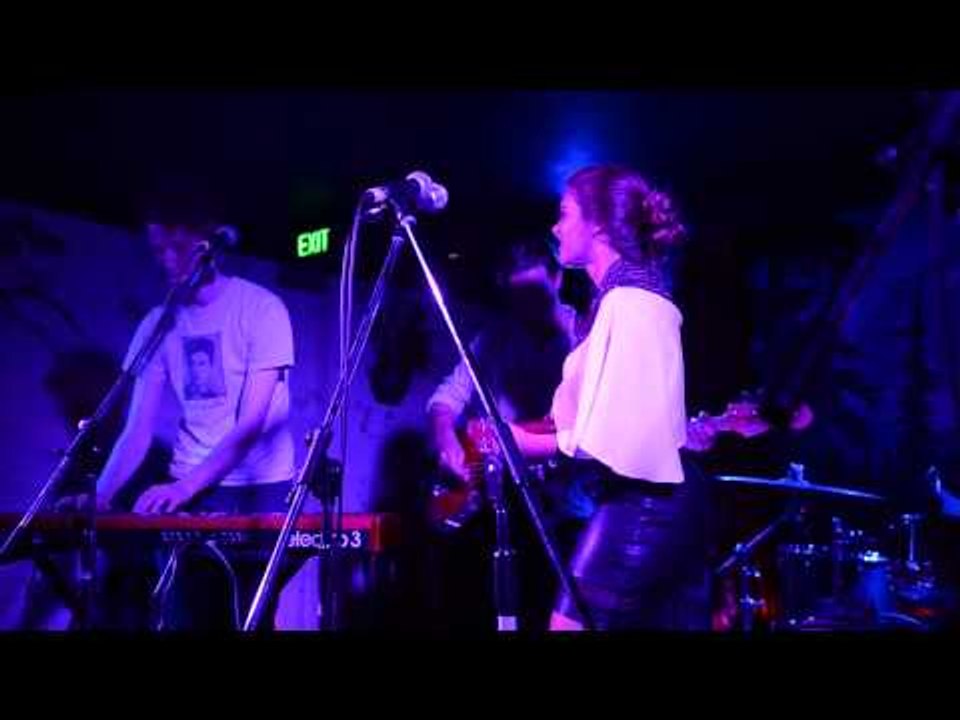 Tully on Tully (Melbourne) "Quiet Company" LIVE at the AU review's 6th Birthday Party in Brisbane