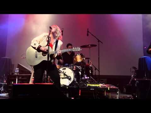 Elle King performs live at Perez Hilton's One Night in Austin SXSW 2015