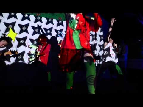 Mahoshojo-ni-naritai performing LIVE at Japan Nite SXSW 2015