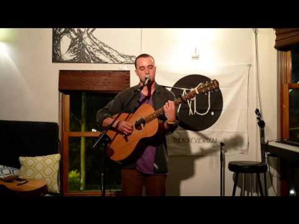 Tom Stephens performs 'What Lies In The Difference' at The AU Sessions