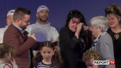 Aktorja feston datëlindjen në skenë, Shegushe Bebeti: Teatri është dashura e jetës sime