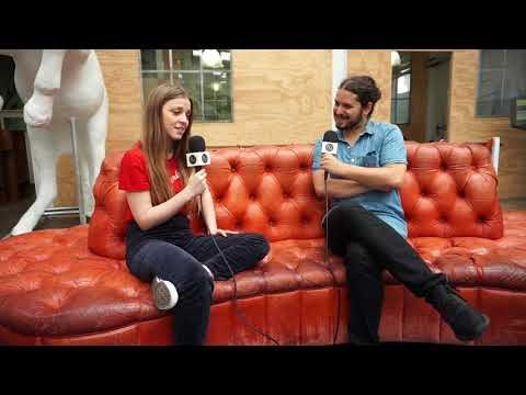 Jade Bird on SXSW, playing with Willie Nelson and a love to Dolly Parton