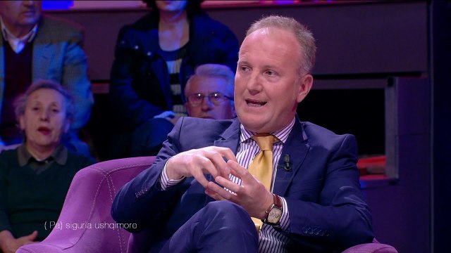 Top Show/ Nëse ato që publikoi Top Story janë të vërteta, minimumi duhet të kishte njerëz në burg