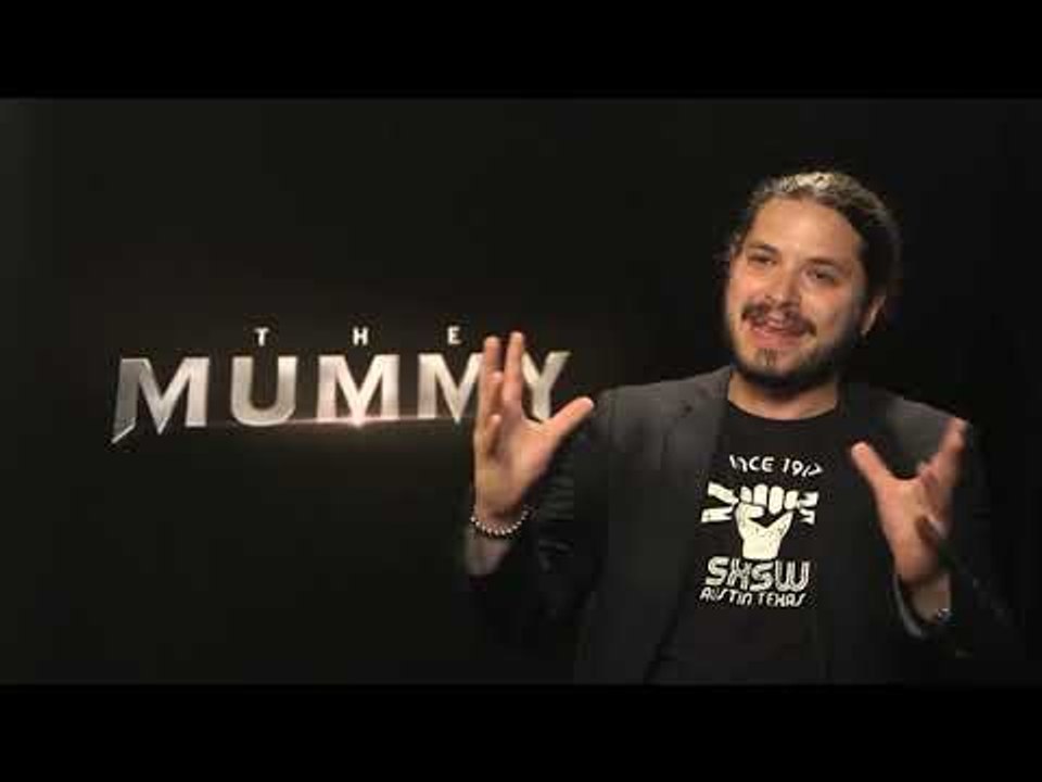 The Mummy (2017): Russell Crowe, The Dark Universe & that airplane scene with Director Alex Kurtzman