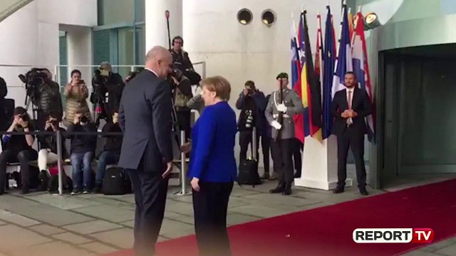 Report TV -Rama takon Merkel, shoqërohet nga Spiropali dhe Cakaj