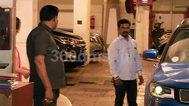 Sara Ali Khan and Ibrahim Spotted at father Saif Ali Khan House