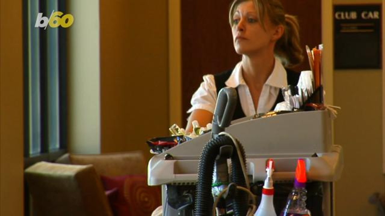 The 5 Things Hotel Cleaners Secretly Want To Tell You But Can’t