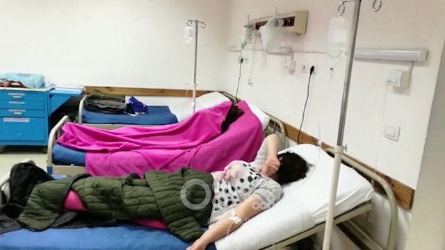 RTV Ora - Helmim nga uji në Bulqizë ? Rreth 100 persona në spital, qyteti në alarm