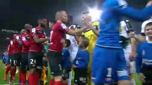 J11 EA Guingamp - Angers SCO (1-0) - Résumé - (EAG - SCO) 2016-17