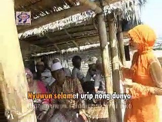 Pipit Yuniar - Tetep Iman Lan Islam [Official Music Video]