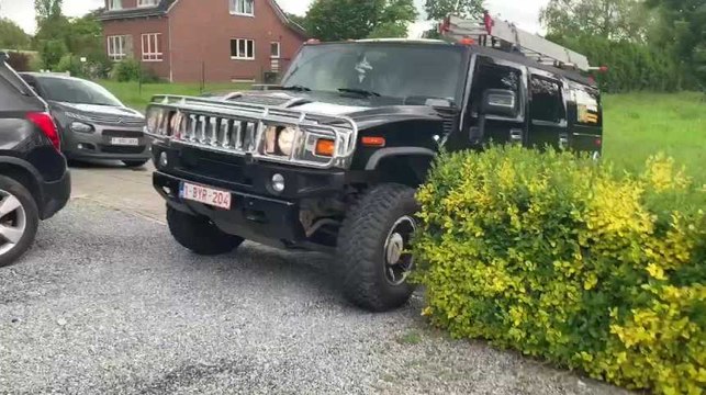St-Georges: il extermine les nids de guêpes à bord de son Hummer