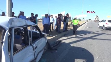 ADIYAMAN Otomobil ile motosiklet çarpıştı 3 yaralı