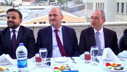 Ulaştırma ve Altyapı Bakanı Turhan, Microsoft Türkiye tarafından düzenlenen iftara katıldı