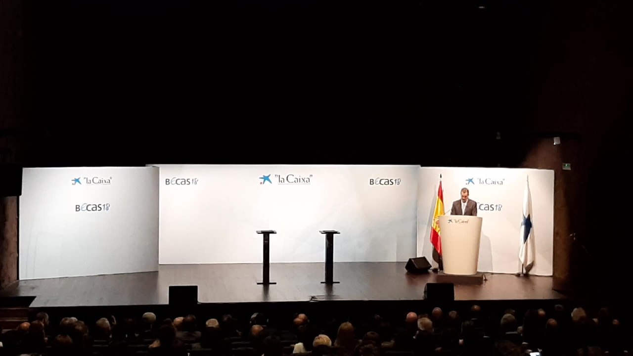 El Rey entrega las becas La Caixa