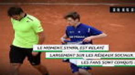 Il y a 3 ans - Et Wawrinka joua contre un ramasseur de balles !