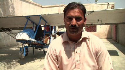 Nga shitës kokoshkash në ndërtues avionësh - Top Channel Albania - News - Lajme