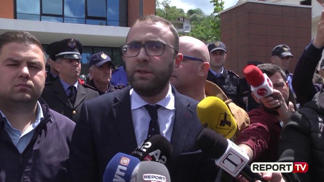 Report TV -Bllokoi rrugën, shoqërohet në polici ish-deputeti i PD-së, Klevis Balliu