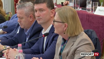 Download Video: Report TV -Zgjedhorja, Gjiknuri: PD të bashkohet! Hajdari: Një mandat deputeti kushton 1 mln €