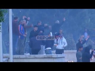 Protesta e dhunshme/ SHBA dhe OSBE: Mjaft me dhunë! Drejtuesit e protestës kanë përgjegjësinë