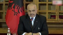Protestat e opozitës shqiptare janë zhvendosur para drejtorisë së policisë